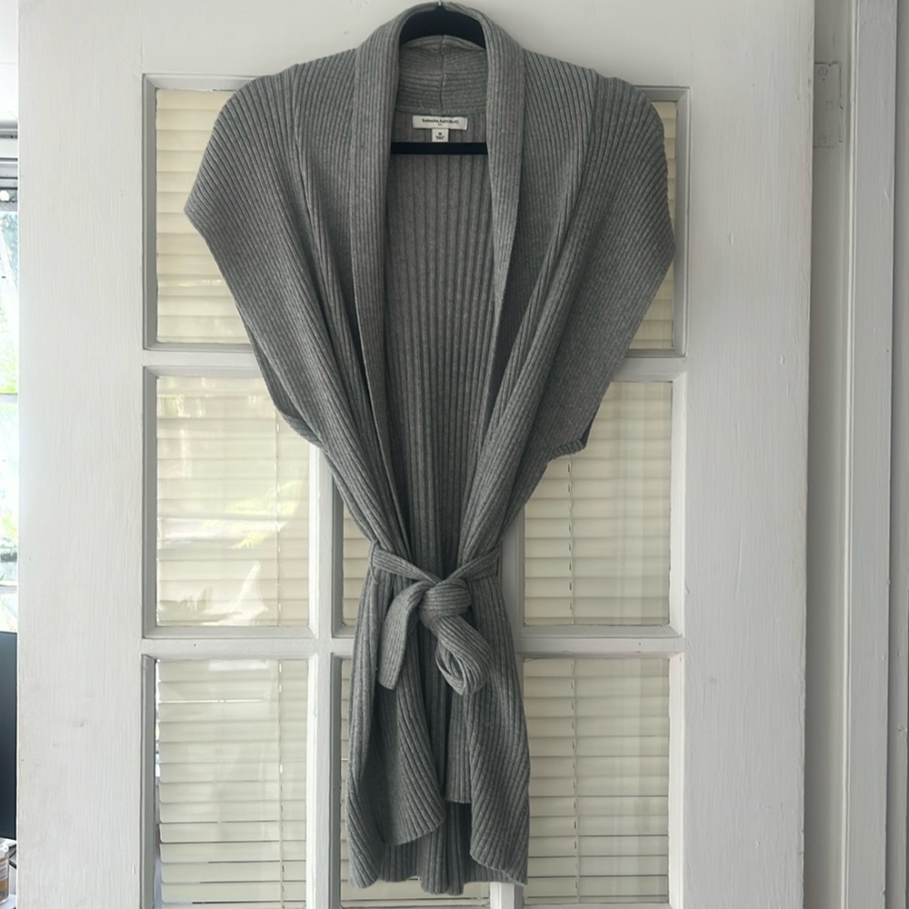 Banana Republic Gray Sweater Soft Knit